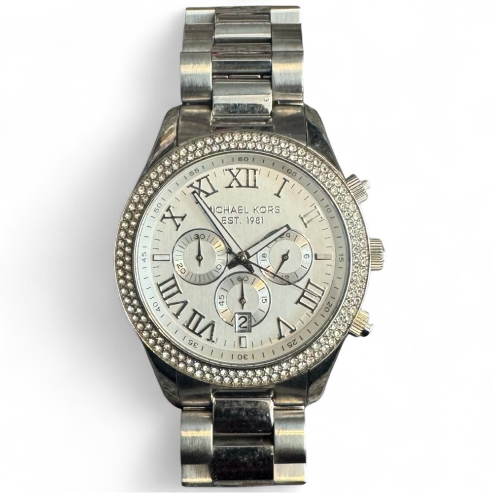 Michael Kors MK-5667 Silver Chronograph Women’s Stainless Steel Wrist Watch